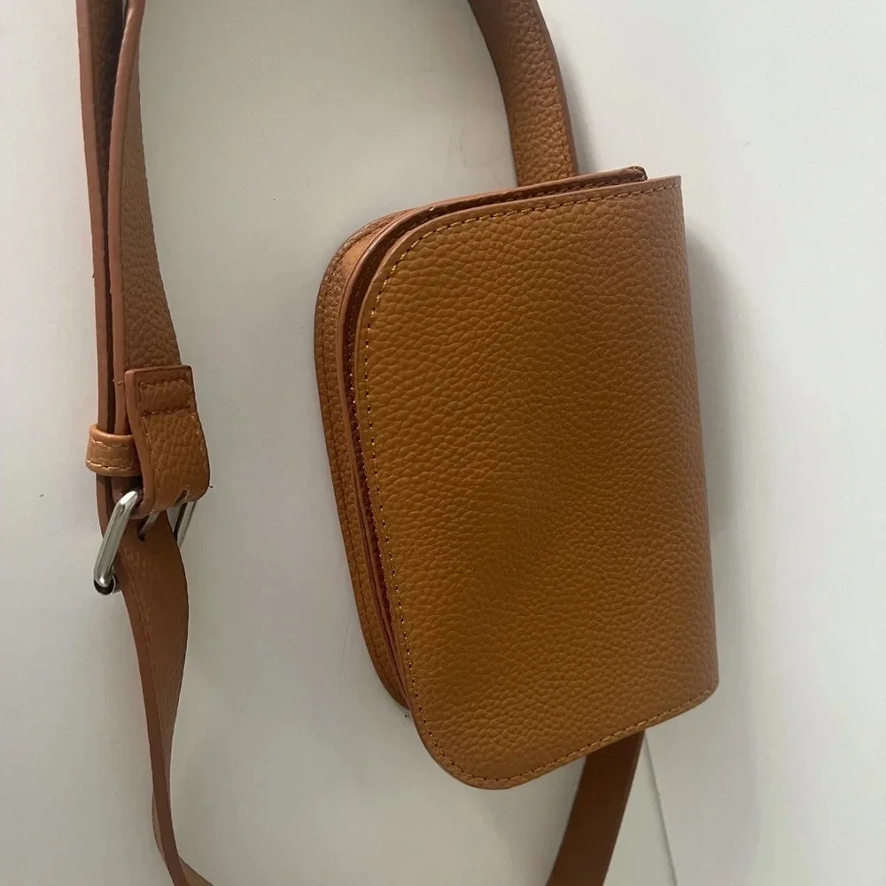 Belted Fanny Pack Belt Bag Tan Size M - Picture 6 of 11